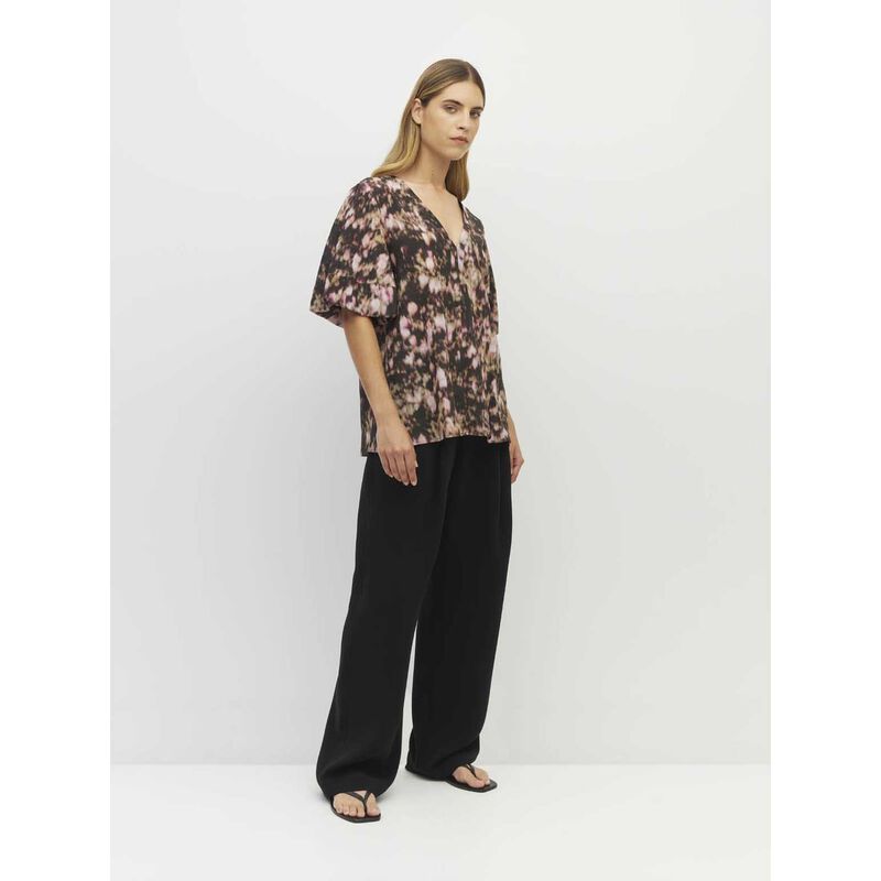 Juliette Hogan Parker Tee image number 3